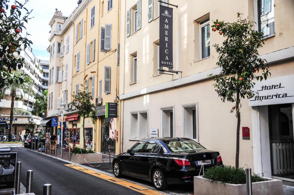 Romantic Adults Only Hotels in France - Hotel America, Cannes