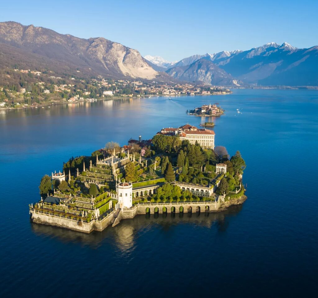 From Lake Maggiore to the Aeolian chain, this Sunday Wishlist finds Italian small boutique hotels that feel one-of-one. Hotels named, seasons suggested, stress removed.